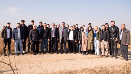 Selçuk Üniversitesi Sarıcalar Araştırma ve Uygulama Çiftliğinde 12 bin fidan dikildi